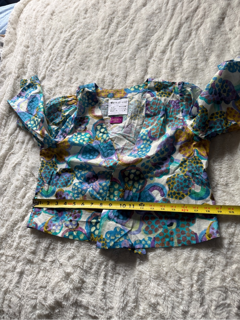 Wear Cissa The Lady Liberty of London Floral Crop Wrap Top Medium - Picture 10 of 11
